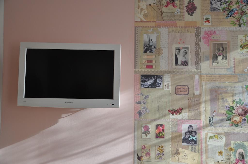 La Maison De Rose Bed and Breakfast Brossac Habitación foto